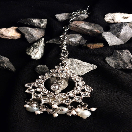 Silver Ethnic Mangtikka with White Beeds
