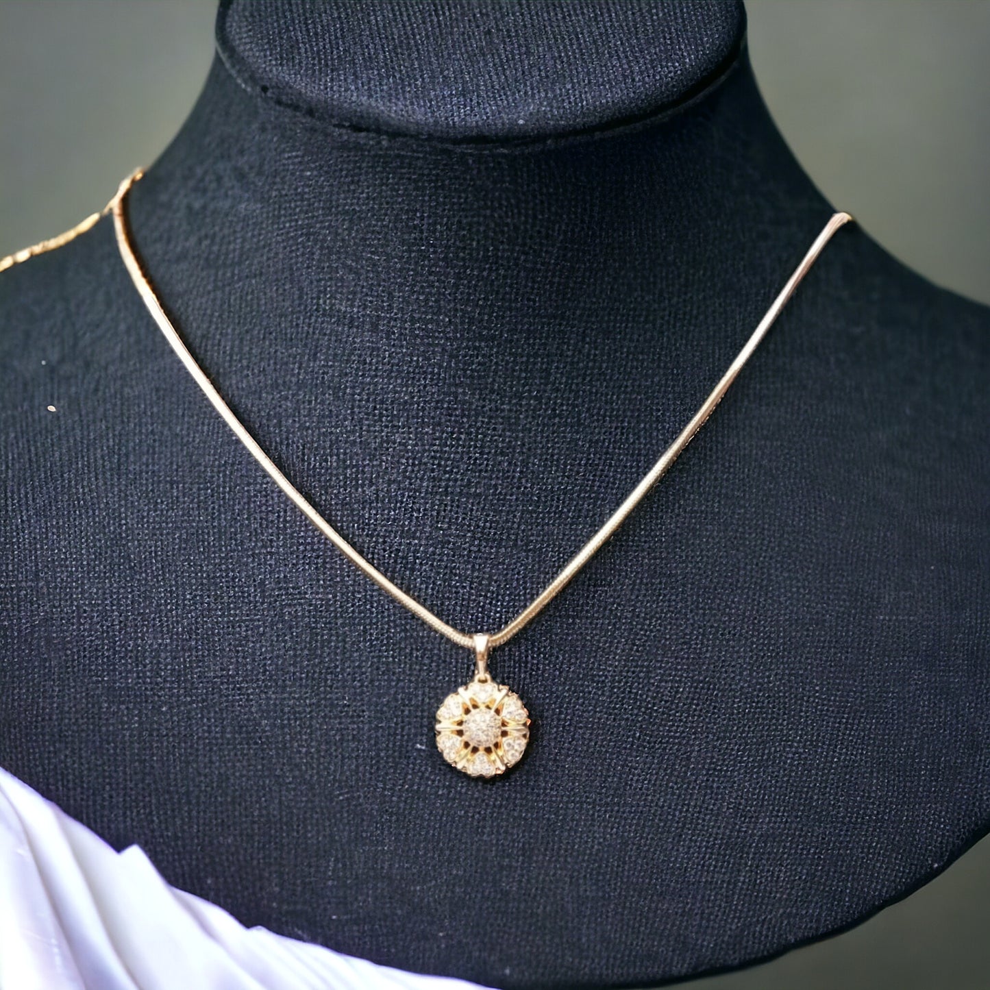 Golden Floral Pendant Necklace