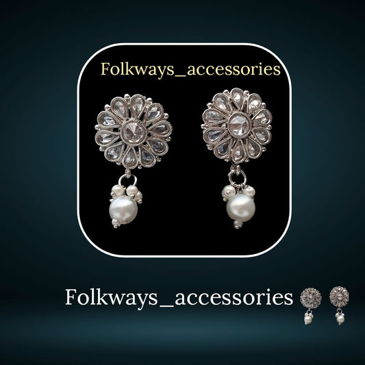 Premium Quality Silver Round Shape Earings